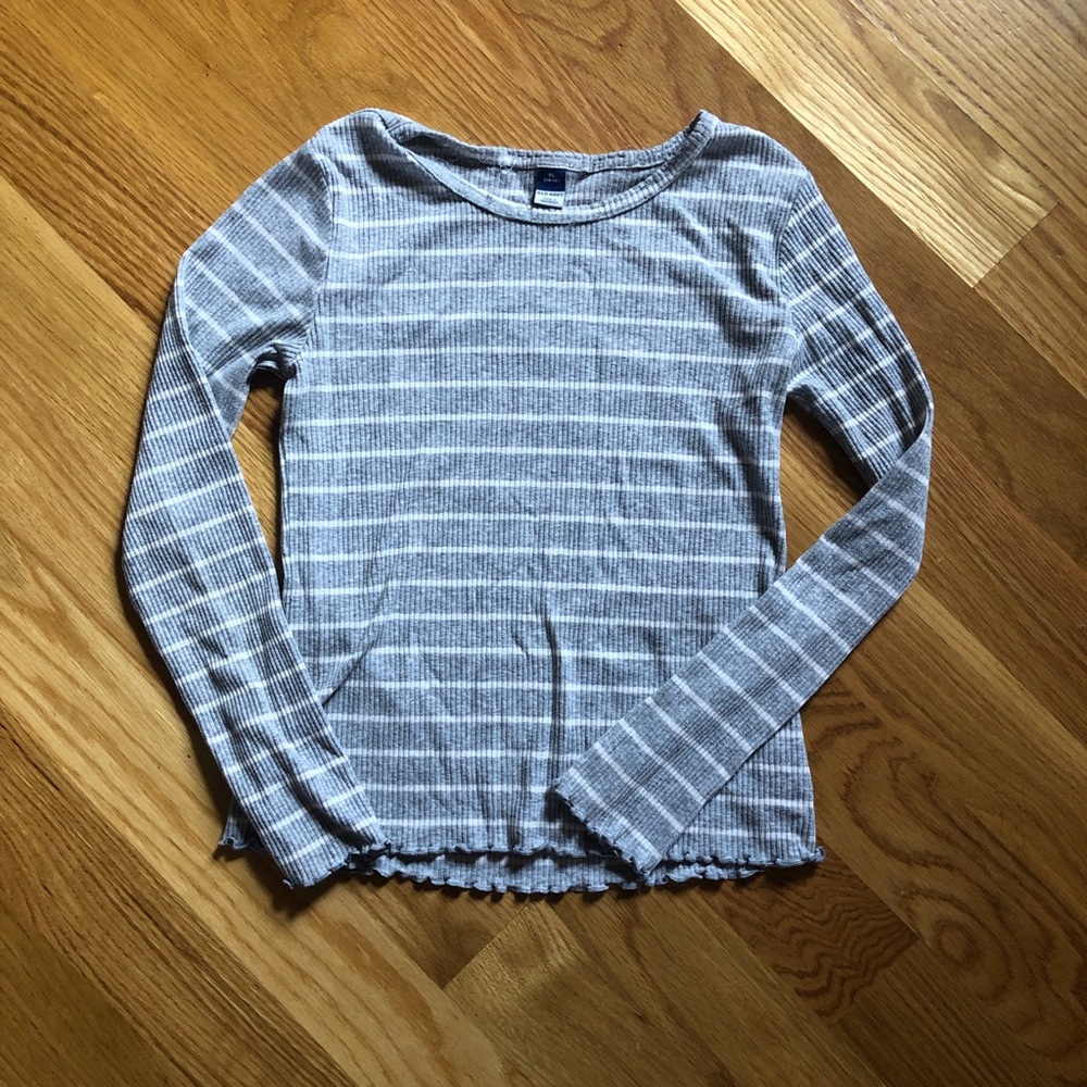 Gray and white long sleeve shirt size kids XL 14-16